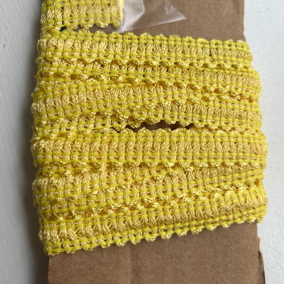 3+ Yards Eyelet Ribbon Trim Craft Lace Sewing Yellow - Picture 1 of 5